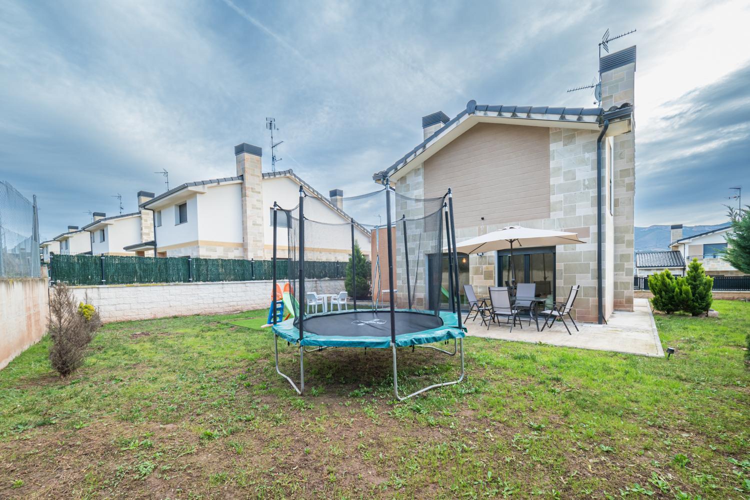 Casa Nea, Tu Hogar En La Rioja Villa Nalda Luaran gambar